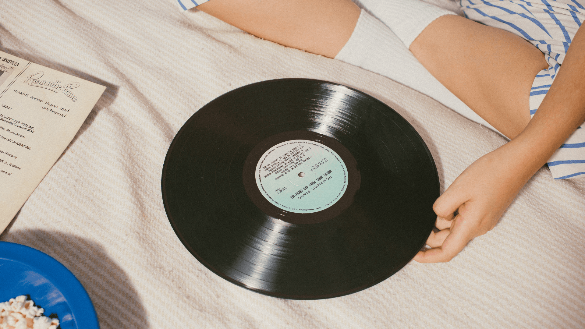 Cómo Proteger Tu Colección de Vinilos del Verano Argentino 2025: Guía Definitiva